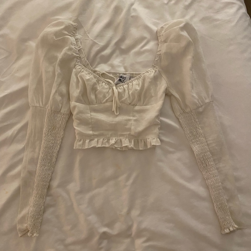 Princess Polly White long puff Sleeve crop top, perfect condition!